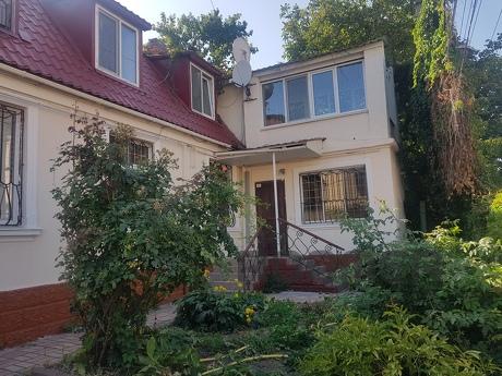 House in Arkadia. Area - 120 sq. m. Two surfaces. The first 