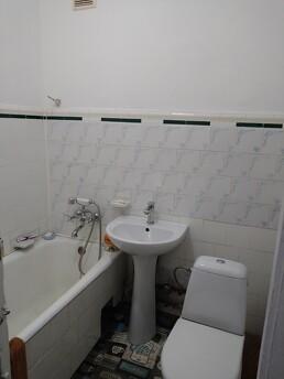 2 km apartment Volodymyr Veliky str., Lviv - apartment by the day