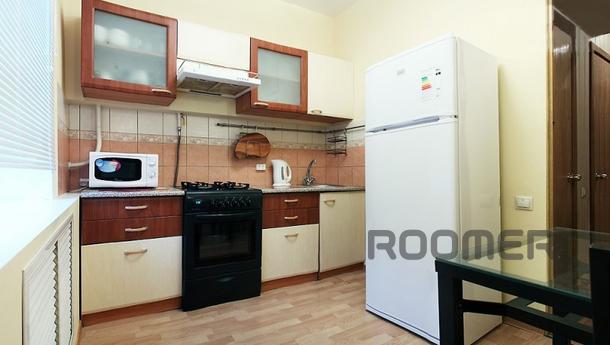 Cozy 1 bedroom apartent 5 minutes, Moscow - apartment by the day