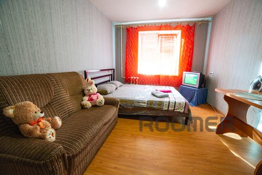 3 bedroom on Slobozhanskiy, Dnipro (Dnipropetrovsk) - apartment by the day