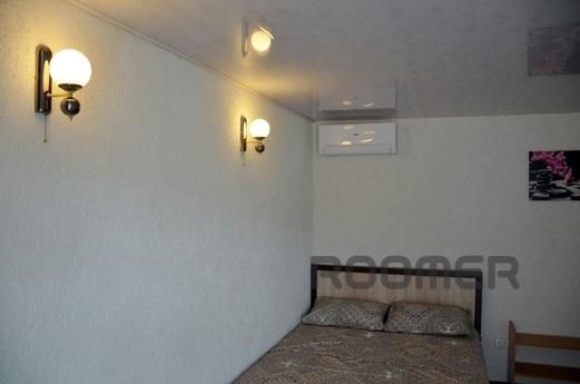 Rooms for rent, Feodosia - apartment by the day