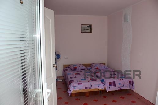 Rooms for rent, Feodosia - apartment by the day