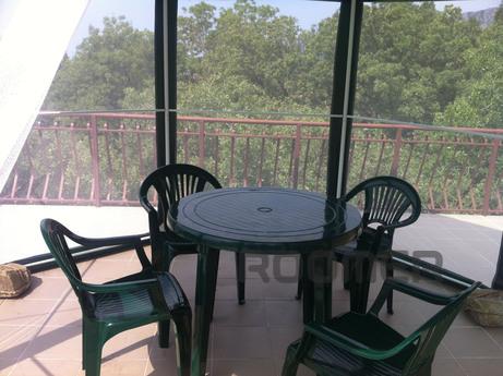 Studio apartment in Kastropol!, Yalta - apartment by the day