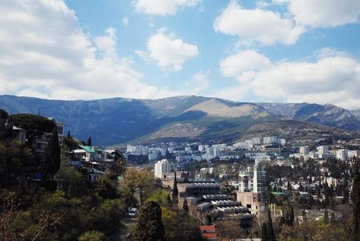 Удобное место! Удобные цены!, Ялта - квартира посуточно