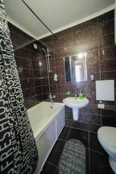 I rent daily a 3-room apartment, Mykolaiv - apartment by the day