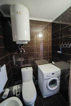 I rent daily a 3-room apartment, Mykolaiv - apartment by the day