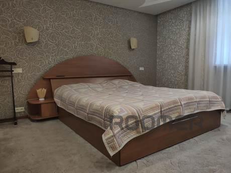 Сдаю свою квартиру 95м2 у моря, Черноморск (Ильичевск) - квартира посуточно