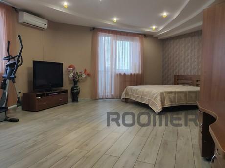 Сдаю свою квартиру 95м2 у моря, Черноморск (Ильичевск) - квартира посуточно