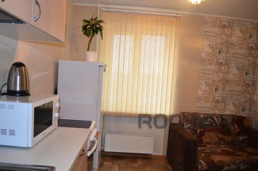Cozy apartment in the area Zaeltsovsky, Novosibirsk - apartment by the day