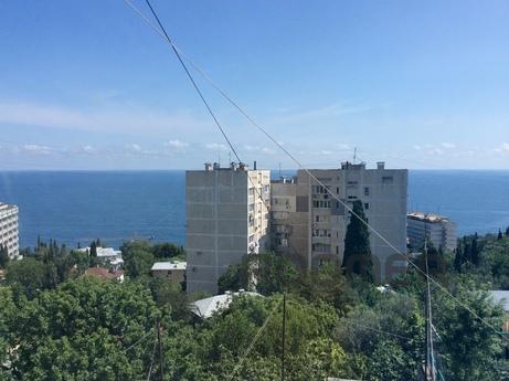 Rent an apartment in the lower Koreiz, Koreiz - apartment by the day