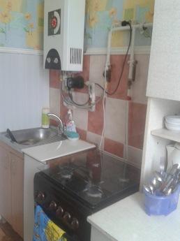 I rent my 2-to. Square in on Frunze, Yevpatoriya - apartment by the day