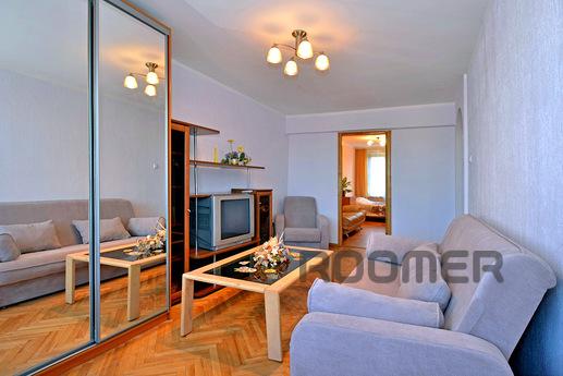 Two-bedroom apartment underground Belaru, Moscow - apartment by the day