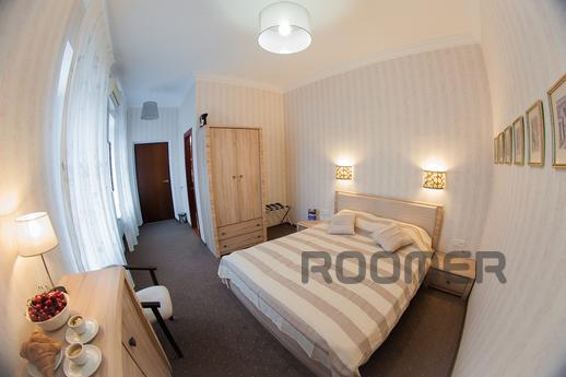 Apartments in the center of Odessa., Odessa - apartment by the day