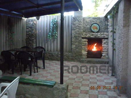Rent housing in the private sector by th, Yevpatoriya - apartment by the day