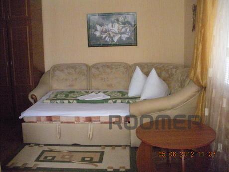 Rent housing in the private sector by th, Yevpatoriya - apartment by the day