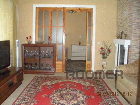 Rent housing in the private sector by th, Yevpatoriya - apartment by the day