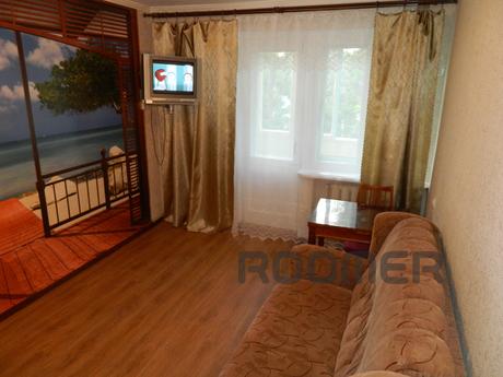 Rent an apartment in the center of Feodosia with 2 separate 