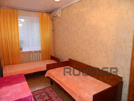 Rent an apartment in the center of Feodo, Feodosia - apartment by the day
