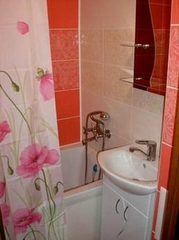 Apartment for Rent 1500 rubles, Yevpatoriya - apartment by the day