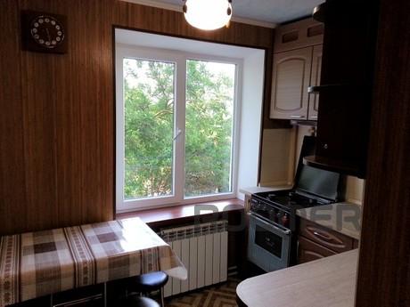 I rent my 2 k m. Feodosia in Crimea, Feodosia - apartment by the day