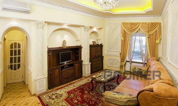 VIP Deribasovskaya, 10, Odessa - apartment by the day