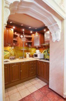 VIP Deribasovskaya, 10, Odessa - apartment by the day
