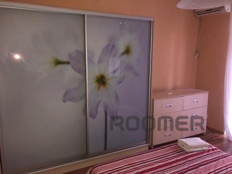 2-bedroom center near the Cathedral Park, Cherkasy - apartment by the day
