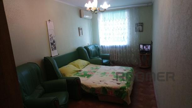 3 bedroom apartment with all amenities, Sevastopol - apartment by the day