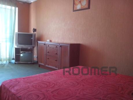 1 / k, Lenina ave., 250 UAH, Mykolaiv - apartment by the day