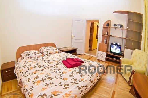 Decent apartment near the subway, Moscow - apartment by the day