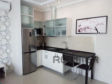 Stylish studio with a sea views, Odessa - apartment by the day