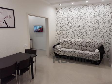 Stylish Apartment with sea views!, Odessa - apartment by the day