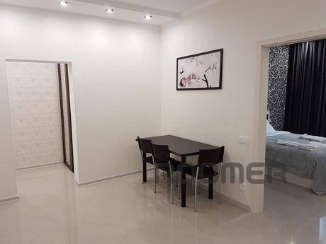Stylish Apartment with sea views!, Odessa - apartment by the day