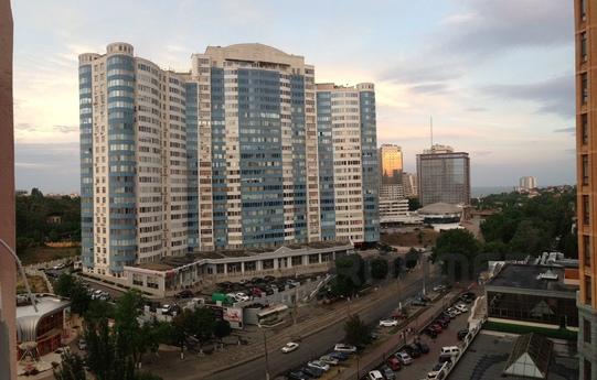 Stylish Apartment with sea views!, Odessa - apartment by the day