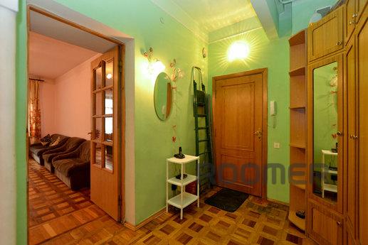 Apartment for a big company., Saint Petersburg - apartment by the day