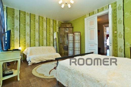 The apartment with balcony for 16 people, Saint Petersburg - apartment by the day