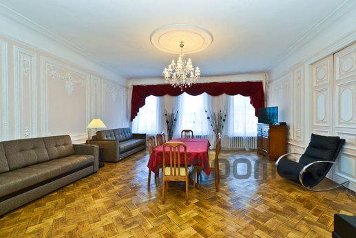The apartment with balcony for 16 people, Saint Petersburg - apartment by the day