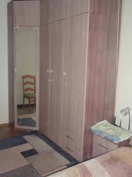 Rent one and two-bedroom apartment on the clock in the cente