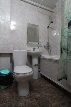 1 room apt. in center, 25 $/day, Almaty - apartment by the day