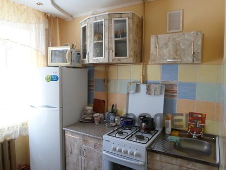1 k.kv. Renovation of the East. Annivers, Uralsk - apartment by the day