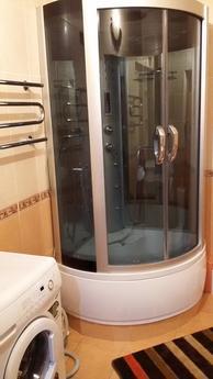 Clean, comfortable apartment, Astana - apartment by the day