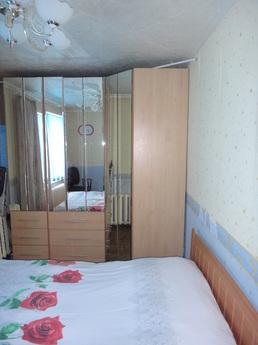 Excellent 2 bedroom apartment, Komsomolsk-on-Amur - apartment by the day