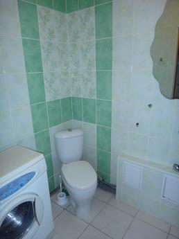 Excellent 2 bedroom apartment, Komsomolsk-on-Amur - apartment by the day