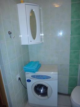 Excellent 2 bedroom apartment, Komsomolsk-on-Amur - apartment by the day