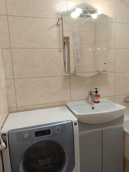 Similar rental of a one-room apartment, Chernivtsi - apartment by the day