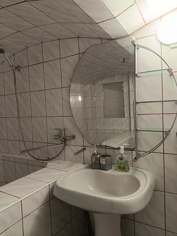 Similar rental of a two-room apartment, Chernivtsi - apartment by the day