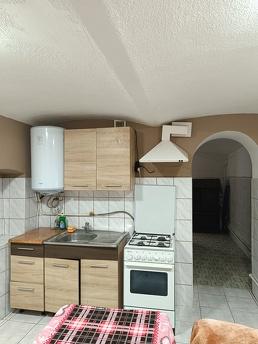 Similar rental of a two-room apartment, Chernivtsi - apartment by the day