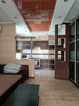 1-room apartment in Novobudovo, Chernivtsi - apartment by the day
