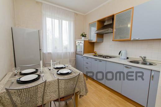 Spacious 3 apartment with two bathrooms, Moscow - apartment by the day