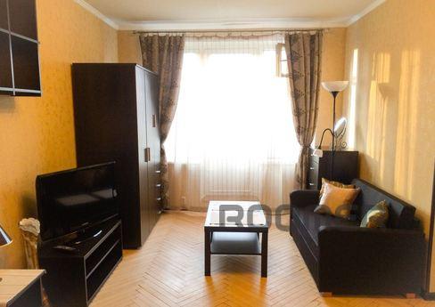 We pass a very comfortable, beautiful apartment, 5-7 minutes